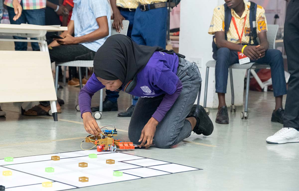 Arduino Day at TEC: Unleashing Creativity through Arduino Architecture and Programming