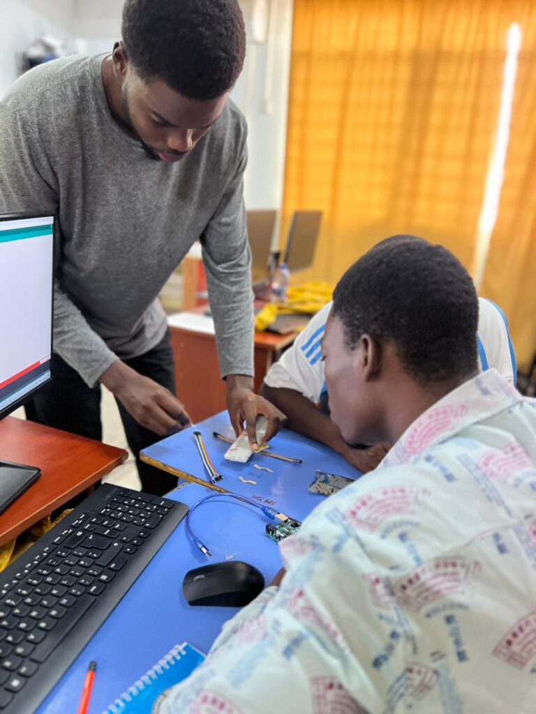 Acity Robotics and ARM(E³)NGAGE Club Deliver Robotics Training at St. Brother Andre High School